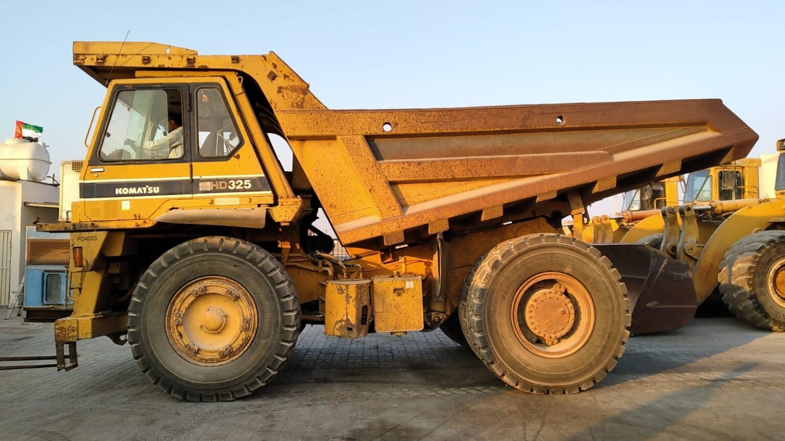 1993 KOMATSU HD325-6 DUMP TRUCK – Abdulla Saeedi General Trading LLC